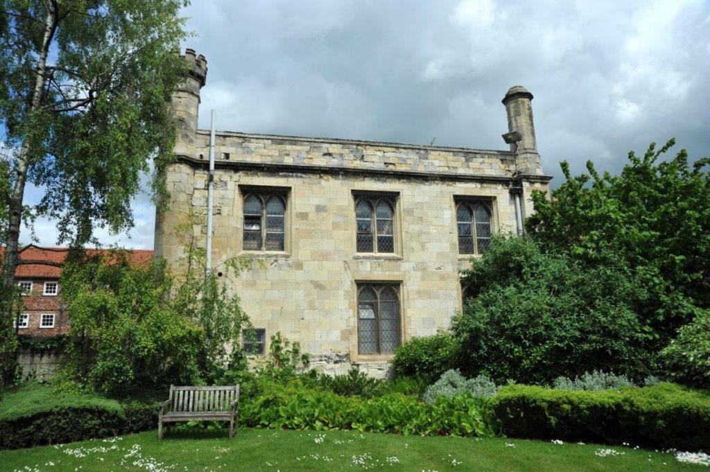 Minster View Apartment At Talbot Court, York Exterior photo