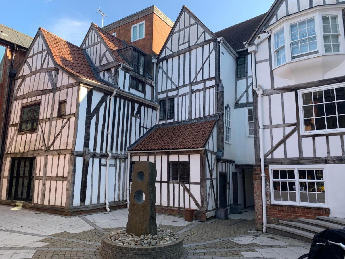 Minster View Apartment At Talbot Court, York Exterior photo